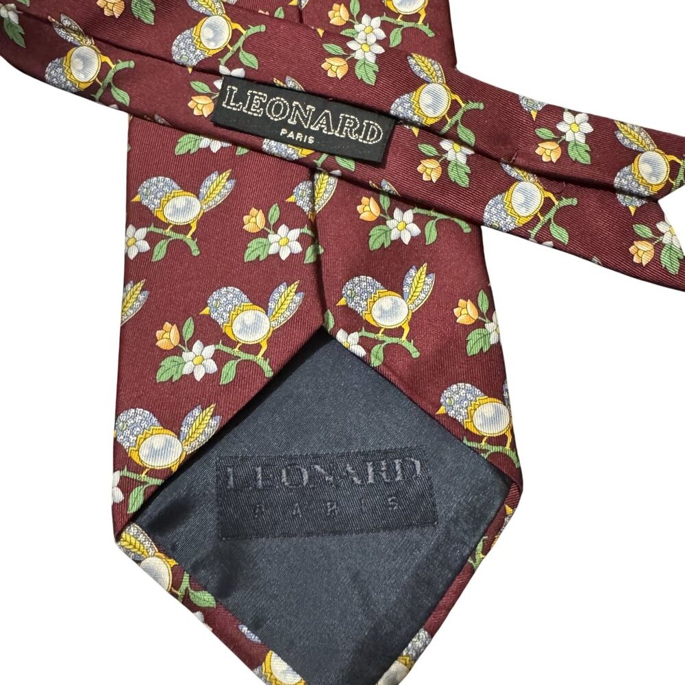 Leonard Paris Men's Red Currant 100% Silk Animal Print Floral Necktie Size 58" - Picture 3 of 6